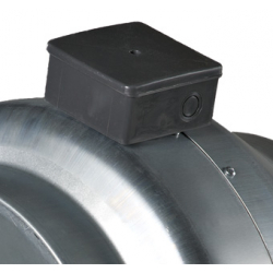 Клеммная коробка на корпусе